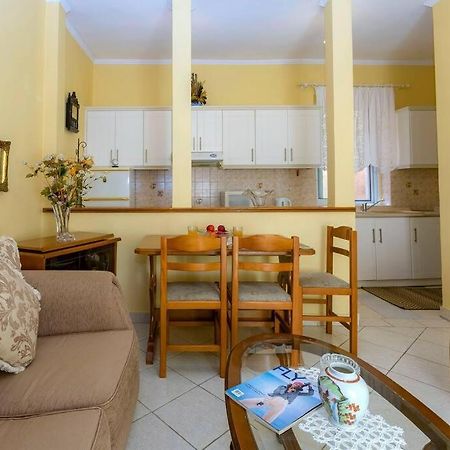 Ria'S Apartment In Corfu Town Екстер'єр фото