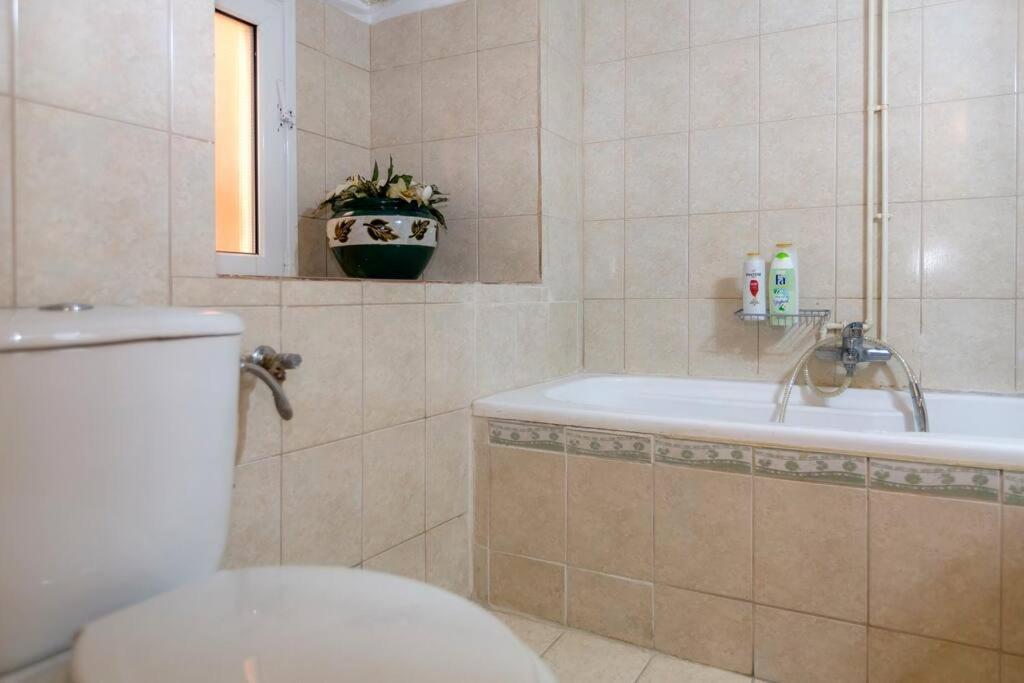 Ria'S Apartment In Corfu Town Екстер'єр фото